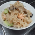 tanjun's cooksnap of when they made 鮭としいたけの炊き込みご飯（バター風味）.