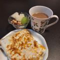 ほか弁ママ's cooksnap of when they made ナッツと季節のフルーツのせヨーグルト.