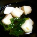 チビ太のおでん's cooksnap of when they made 春菊とはんぺんのお吸い物.
