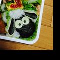 keisaaan's cooksnap of when they made 簡単♡ひつじのショーンおにぎり☆キャラ弁.