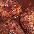 taecok's cooksnap of when they made 簡単！煮込みハンバーグソース.
