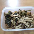 higekuma's cooksnap of when they made ほうれん草としめじのオカカポン酢和え。.