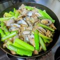 ☆☆由香ちん☆☆'s cooksnap of when they made アサリ・キャベツ★ガリバタ醤油蒸し.