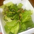 mamajiro's cooksnap of when they made レタスときゅうりの塩昆布じゃこ和え.