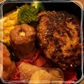 り∞さ's cooksnap of when they made 《豚100％》ハンバーグ.