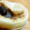 みなみな21's cooksnap of when they made 黒ゴマクリームの黒豆ロールパン.