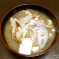 かるぴん♪'s cooksnap of when they made れんこんとまいたけのみそ汁.