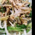 yougoat's cooksnap of when they made ◇居酒屋風◇水菜ともやしのホットサラダ.