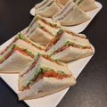 ほか弁ママ's cooksnap of when they made トマトと胡瓜のサンドイッチ.