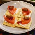ダウリ's cooksnap of when they made クリームチーズとジャムのクラッカーのせ.