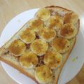 桜月❀咲良mommy's cooksnap of when they made ♡シナモンバナナトースト♡.
