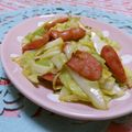 赤い電話's cooksnap of when they made 新キャベツとウインナーのさっぱり炒め.