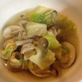 ちぃきま's cooksnap of when they made キャベツとはまぐりのコンソメスープ.