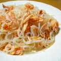 でかおちば's cooksnap of when they made 胡麻風味☆簡単一品♪白滝の塩鮭炒め.