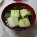 じゅんこ３１０'s cooksnap of when they made 三つ葉とはんぺんのお吸い物☆ごま油風味.