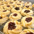 bnetti's cooksnap of when they made いちごの絞り出しクッキー★.