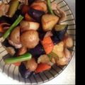 chie15's cooksnap of when they made ★なすとニンニクの変わり肉じゃが.