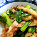 ladyborden's cooksnap of when they made 豚と小松菜とわかめの煮物.