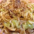 ZAQ13's cooksnap of when they made 簡単♪きのこたっぷり焼きうどんマヨ醤油味.