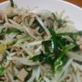 yuakamei's cooksnap of when they made 簡単☆豚ニラもやし炒め.