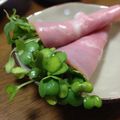 YUKIKI☆'s cooksnap of when they made おつまみやお弁当にも！貝割れのハム巻き.