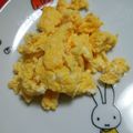 抹茶もつこ's cooksnap of when they made 超簡単..カップで..1分..いりたまご.