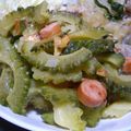 ＊葉っぱちゃん＊'s cooksnap of when they made 簡単☆ゴーヤとウィンナーのにんにく炒め.