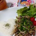 ★☆Ｒｉｕ☆★'s cooksnap of when they made 塩昆布を使って簡単に味つけ♪牛肉モヤシ炒.