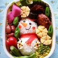 vivian☆'s cooksnap of when they made 彩りプラス♪たまごのお花♡キャラ弁.