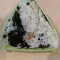 あゆたっくん's cooksnap of when they made 三陸わかめと蜂蜜梅のおにぎり.