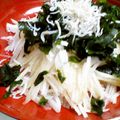 むぴょこぴょこん's cooksnap of when they made 和風サラダ♥大根とわかめのポン酢あえ.