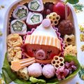 vivian☆'s cooksnap of when they made 彩りプラス♪たまごのお花♡キャラ弁.