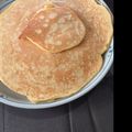 あきぽ〜ん's cooksnap of when they made 薄力粉で作るバナナパンケーキ.
