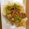 OLOILO's cooksnap of when they made 春キャベツと豚小間肉炒め、のせご飯.