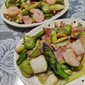 ともこキッチン's cooksnap of when they made アスパラとシーフードミックスの中華炒め.