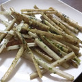 トクライ's cooksnap of when they made ♥ゴボウの青のり和え♥.