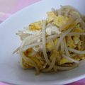 ピンクのたまご's cooksnap of when they made シンプルだけどウマ！もやしと卵の炒め物♪.