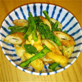 おだんごごろごろ's cooksnap of when they made 菜の花と竹輪と油揚げのごま油炒め.