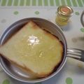 かす”お's cooksnap of when they made ハチミツトースト.