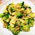 うたちゃん☆'s cooksnap of when they made ブロッコリーとじゃがのおかかの和え物♪.