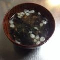 あついおちゃ's cooksnap of when they made 即席☆とろろ昆布と梅干しのお吸い物.