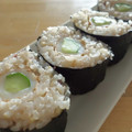 みっくママ's cooksnap of when they made 簡単・素朴な美味しさ♡ちくわ胡瓜の海苔巻.