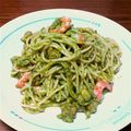 irunon's cooksnap of when they made 五右衛門風☆エビとアボガドのジェノベーゼ.