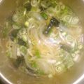 クック１６'s cooksnap of when they made 玉ねぎがおいしい味噌汁.
