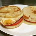 misaki0811's cooksnap of when they made 朝食にイングリッシュマフィン☆サンド.