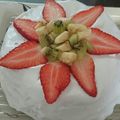 shuyuduchi's cooksnap of when they made 牛乳を使わないデコレーションケーキ☆.