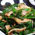 かっこお's cooksnap of when they made にらとベーコンのおかか炒め.