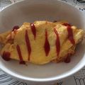 YokoSaku's cooksnap of when they made 綺麗に包める♪簡単オムライス*.