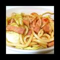 jg705y's cooksnap of when they made エスニック風焼うどん.