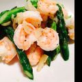 けーーぽん's cooksnap of when they made エビとアスパラのガーリックバター炒め.